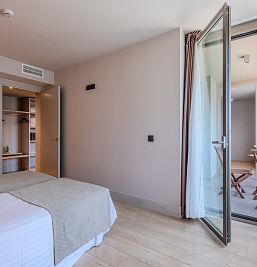 Image gallery of Aparthotel Arrels d'Empordà