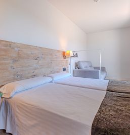 Image gallery of Aparthotel Arrels d'Empordà